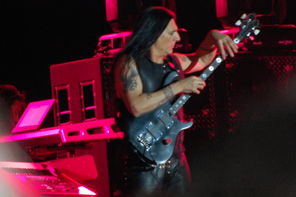 Manowar25.jpg