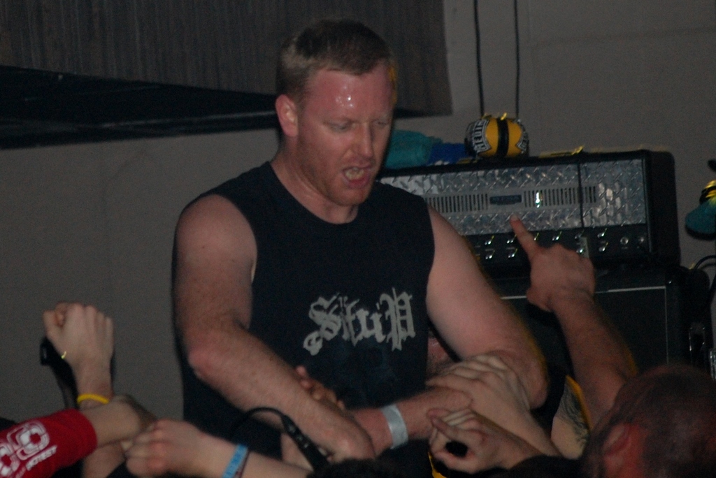 2_Born_Form_Pain_08.jpg