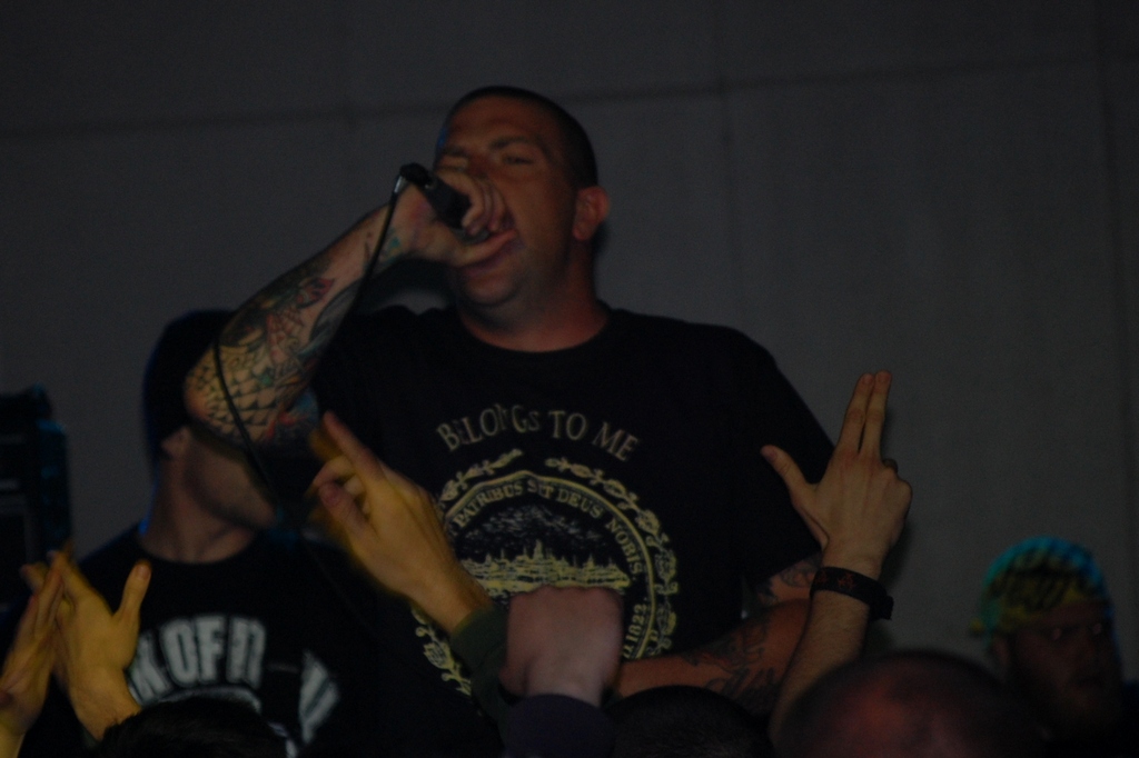 3_Death_Before_Dishonor_03.jpg
