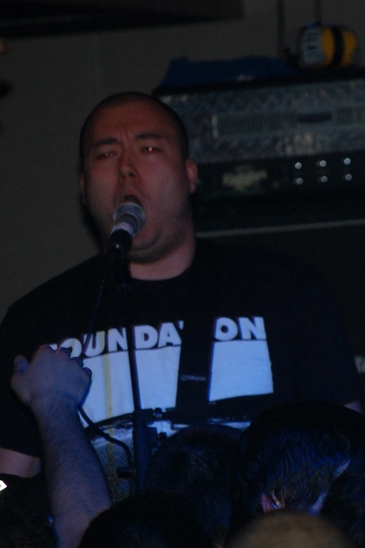 3_Death_Before_Dishonor_04.jpg