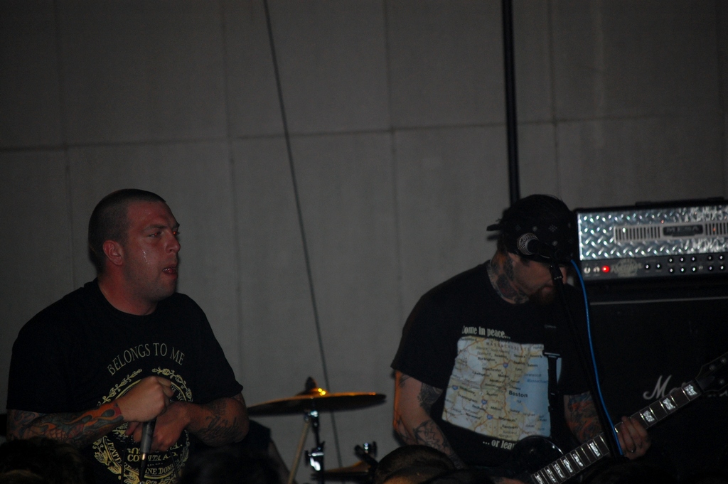 3_Death_Before_Dishonor_08.jpg