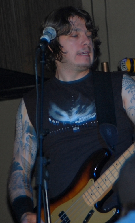 4_Burn_The_8_Track_03.jpg